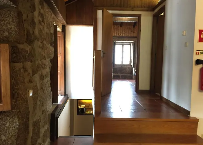 Quinta Travessa * ויירה דו מיניו